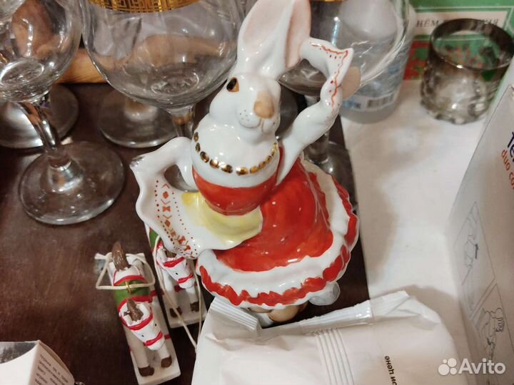 Статуэтки Зайчиха лфз СССР