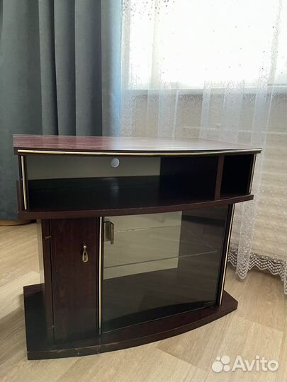 Тумба под телевизор