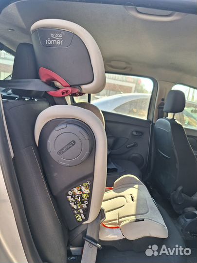 Автокресло Britax Römer Kidfix II XP sict