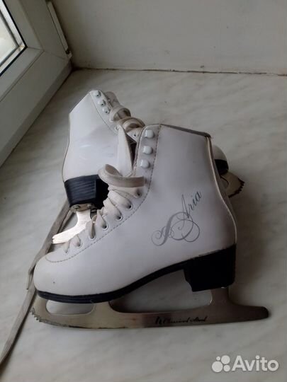 Коньки фигурные Slide aria 35 размер