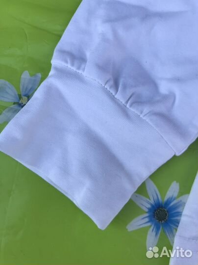 Белая водолозка