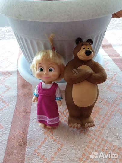 Игрушка Маша Медведь