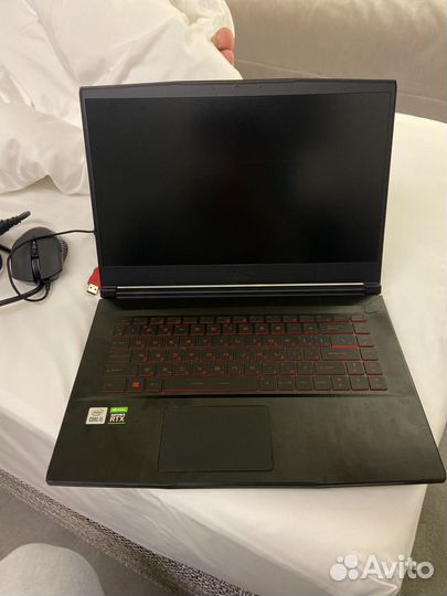 Ноутбук MSI продаю 3050 RTX core I5
