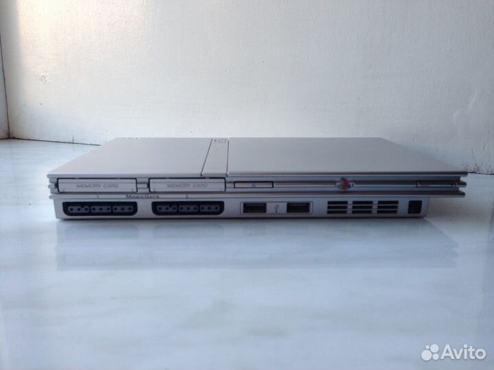 Sony PlayStation 2 Slim