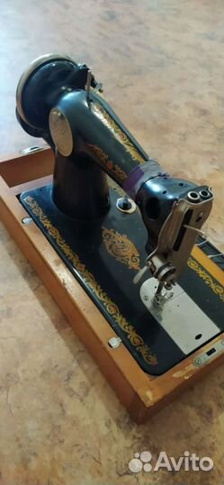 Швейная машинка СССР старинная