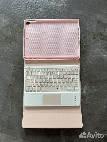 Клавиатура беспроводная для iPad 10,2