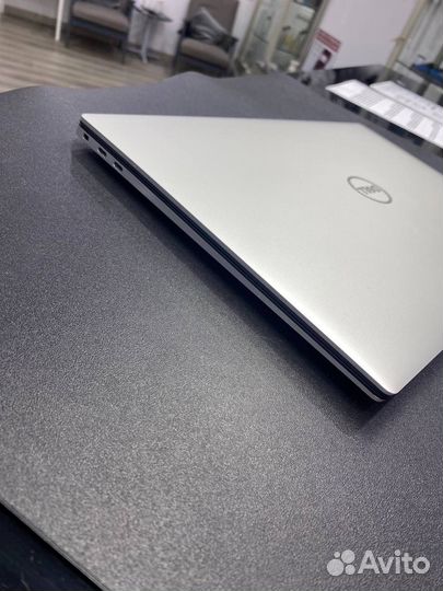 Dell xps 15 9500 (i7,32оп,1650ti maxQ)