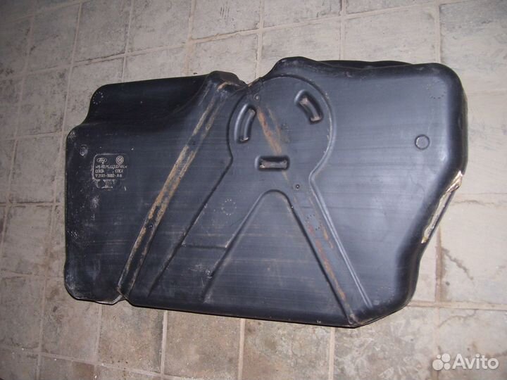 Форд фьюжен бак топливный