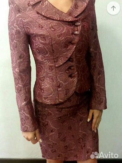 Костюм пиджак и юбка