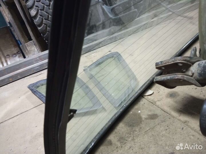 Заднее и задние боковые стала ваз 2115