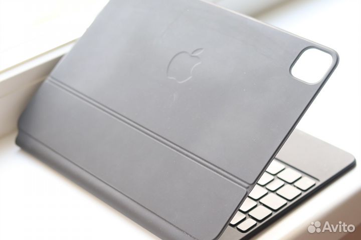 Apple magic keyboard iPad 11 pro