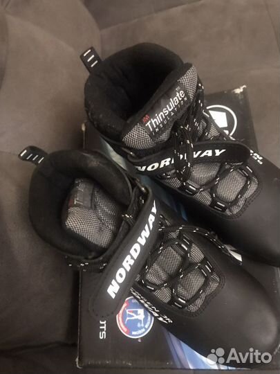 Ботинки лыжные