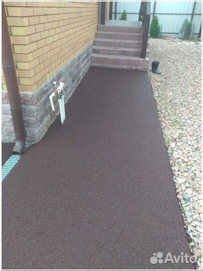 Резиновое покрытие для площадки