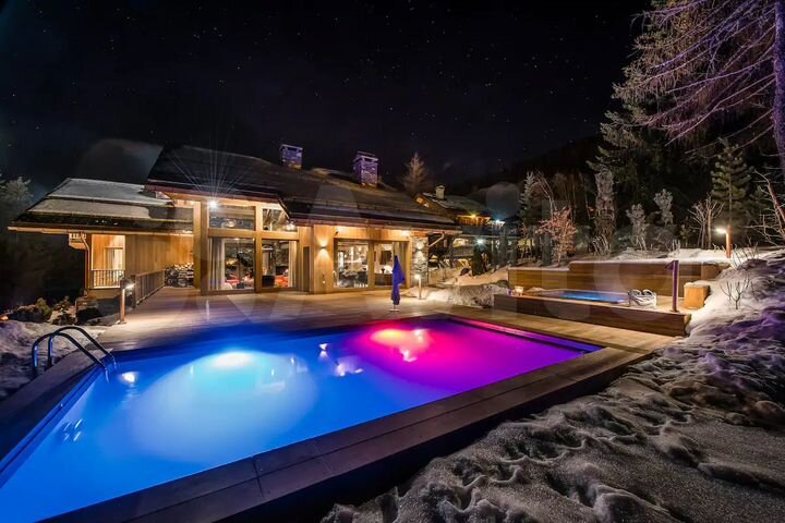 Дом 370 м² на участке 10 сот.