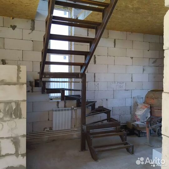Изготовление лестниц на металлическом каркасе