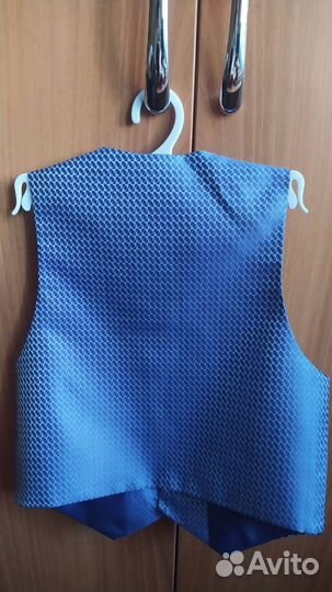 Жилет с бабочкой для мальчика рост 110 см