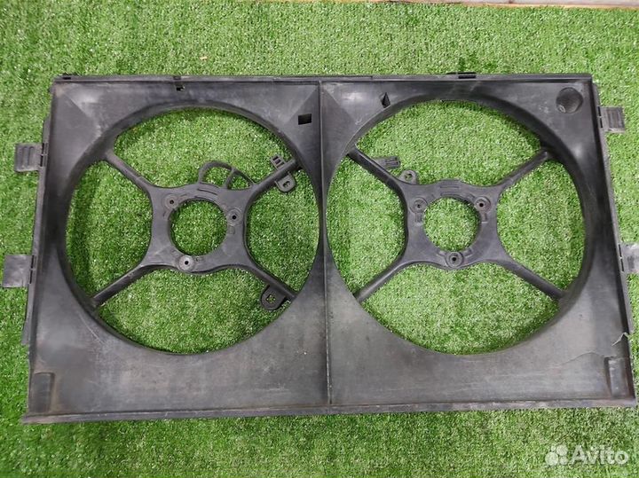 Диффузор (рамка) вентилятора Mitsubishi Lancer 10