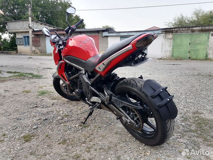 Kawasaki er-6n