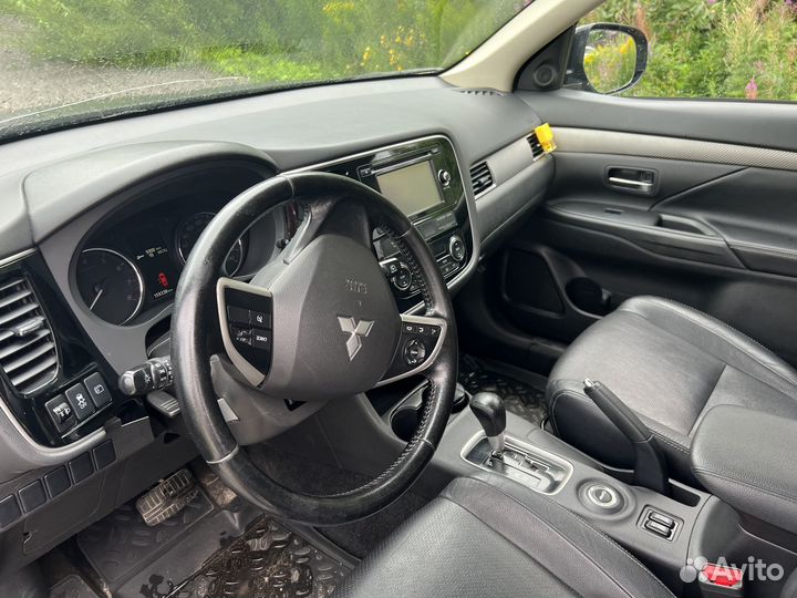 Mitsubishi Outlander 2.0 CVT, 2014, 159 350 км