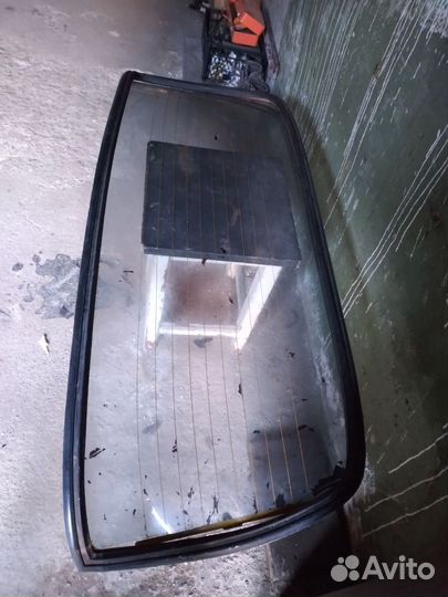 Заднее стекло ваз 2105 - 07