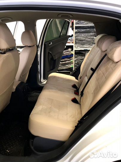 Авточехлы Алькантара Бежевая VW Golf Plus