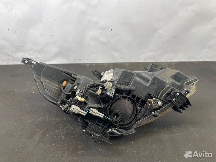 Левая Фара Nissan Teana J32