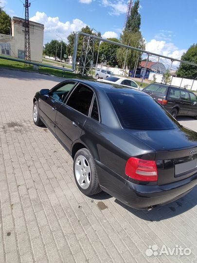 Audi A4 1.8 МТ, 1998, 461 000 км
