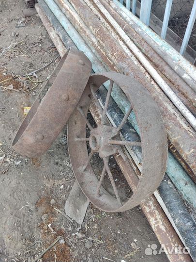 Железные колеса