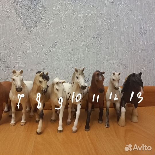 Продажа фигурок лошадей шляйх