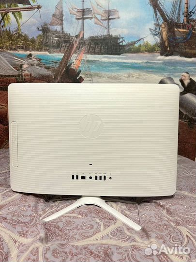 Моноблок HP All-in-One PC TPC-Q030-22