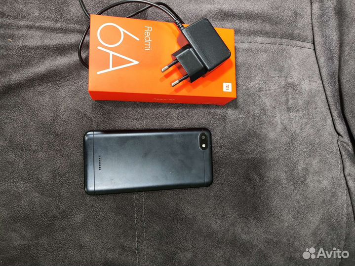 Телефон Xiaomi Redmi 6A