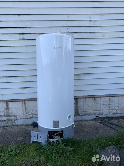 Газовый водонагреватель Ariston SGA 150 R