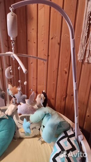 Мобиль на кроватку из фетра