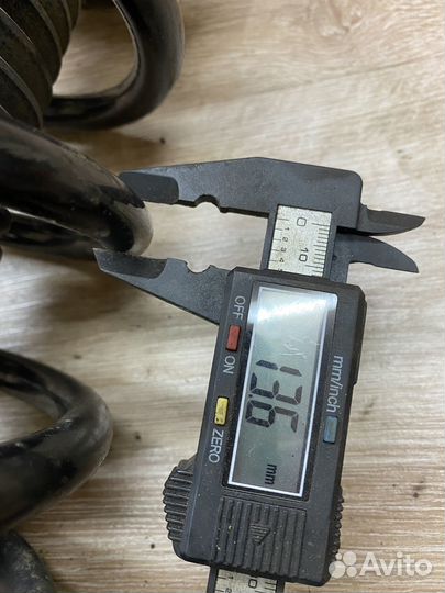 Комплект передних стоек Volkswagen Passat B6 ST247