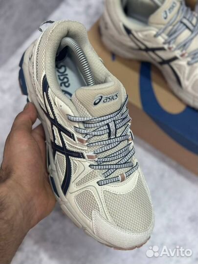 Кроссовки женские Asics (37-41)