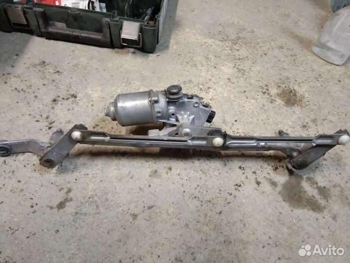 Маторчик дворников с тропецией