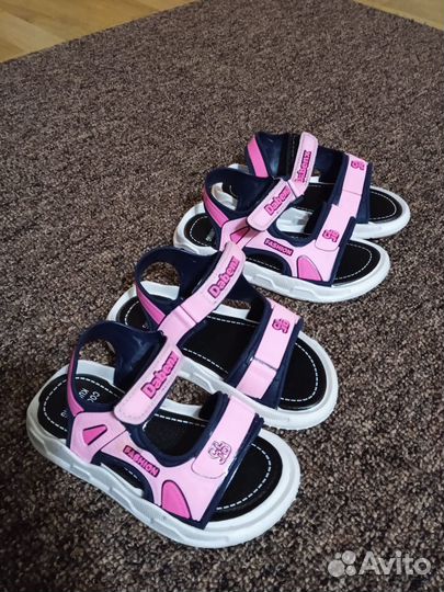 Сандали новые 26,28