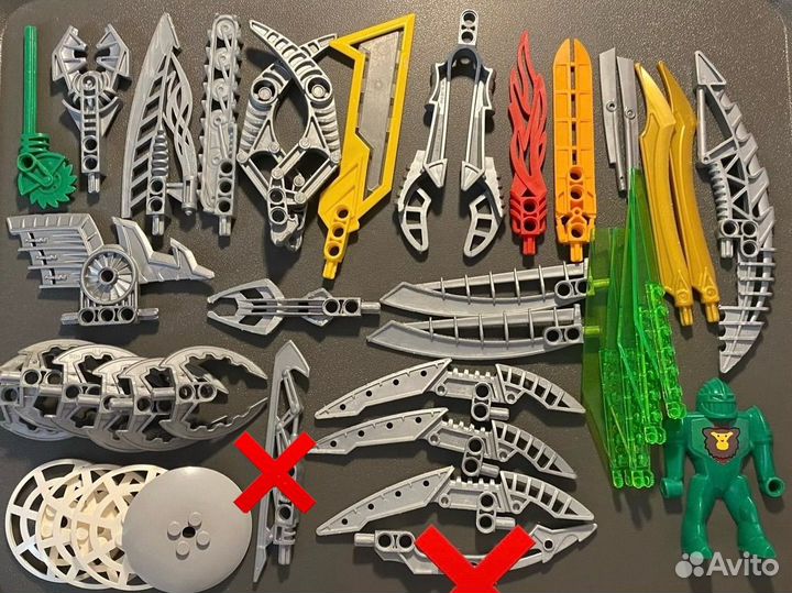 Маски и детали Lego Bionicle