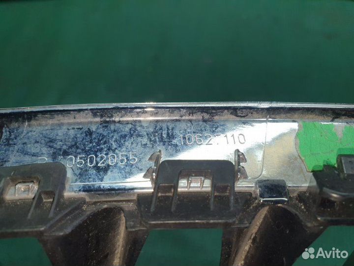 Решетка радиатора прав. BMW Z4