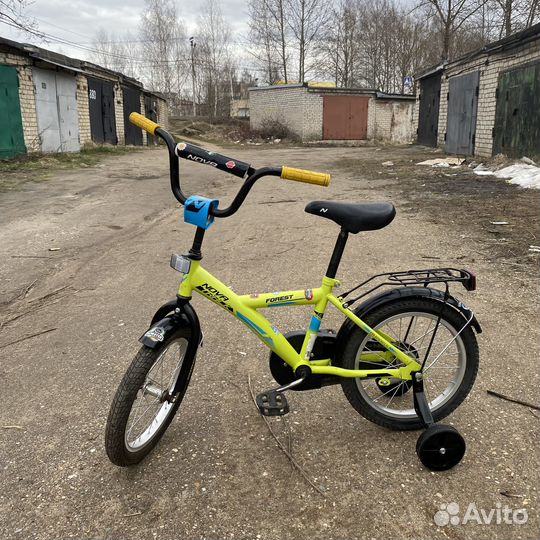 Детский велосипед четырехколесный