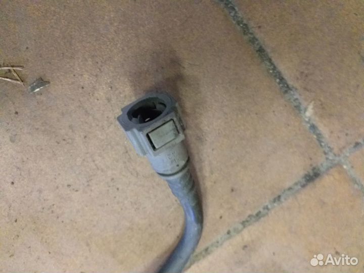 Трубка вакуумная Пежо 308