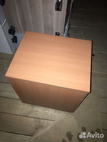 Тумба приставная 4 ящика