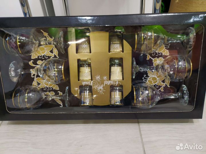 Набор фужеров и рюмок (12 предметов)