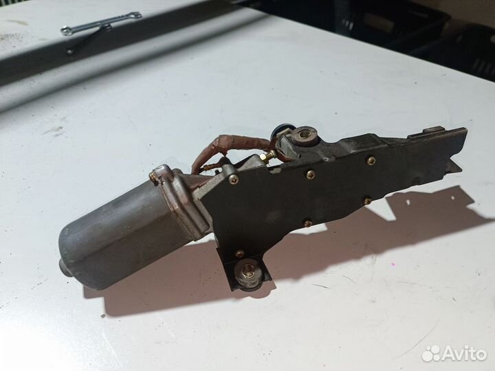 Моторчик стеклоочистителя заднего галант 7