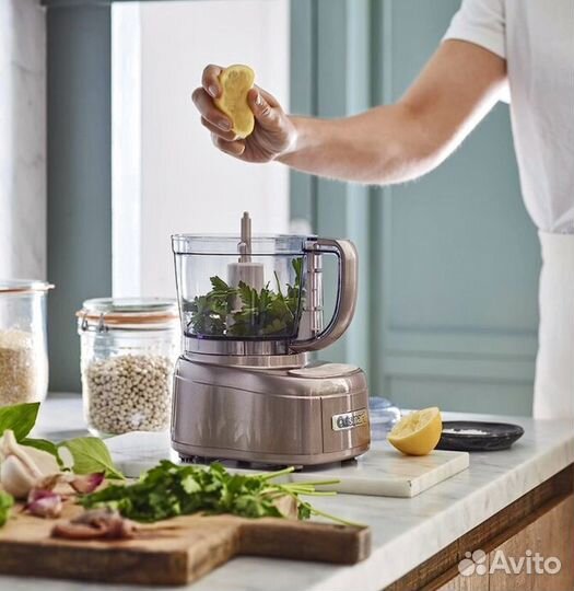 Кухонный комбайн Cuisinart ECH4PE