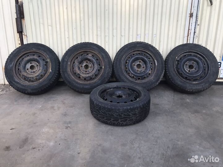 R15 Pirelli Ice Zero 185/65, PCD 4x114.3 DIA 56.6