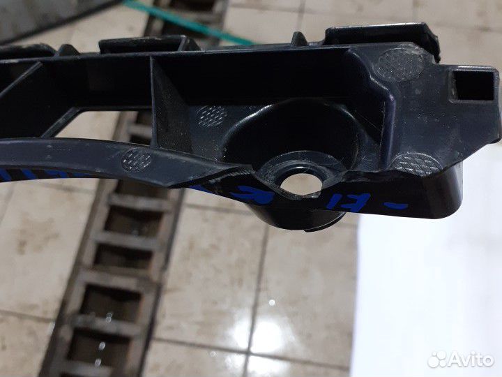 Крепление заднего бампера Volkswagen Tiguan 2