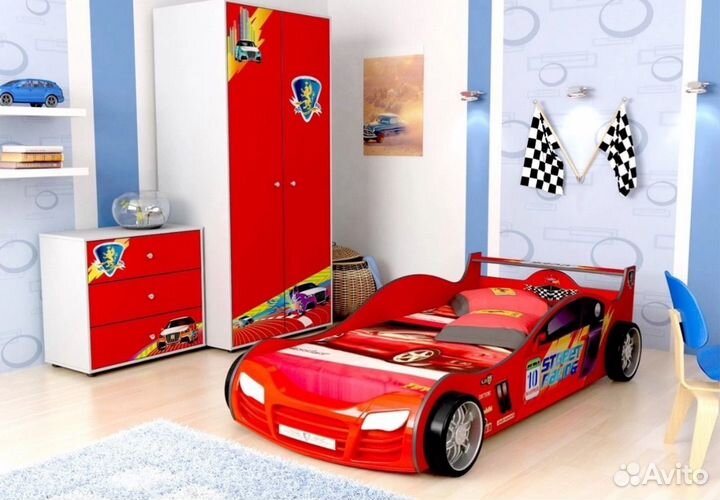 Детская кровать машинка с матрасом