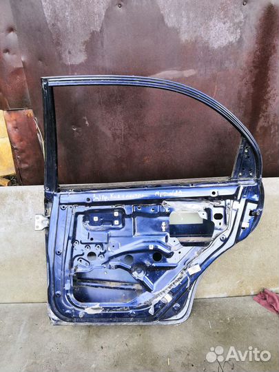 Задняя правая дверь от Кия Спектра