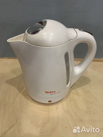 Электрочайник Tefal Silver Ion BF92 белый